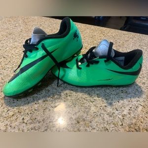 Boys Nike Hypervenom Phantom Green/Black, SIZE 1.5